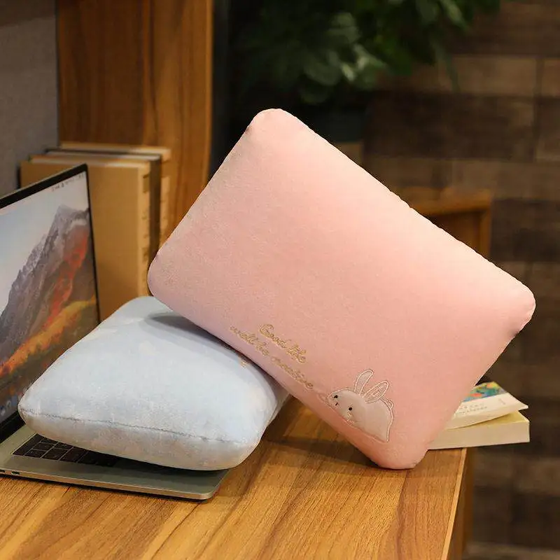 Small Size Sleeping Pillow for Nap Time Student Office Desk Snooze Cushion Hugging Pillow Unisex Design Sleep Aid Cushion
Small Size Sleeping Pillow for Nap Time Student Office Desk Snooze Cushion Hugging Pillow Unisex Design Sleep Aid Cushion