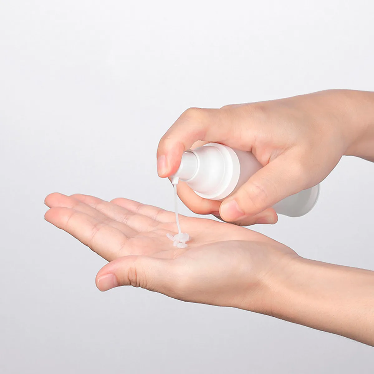 3 шт. бутылочки по 50 мл, пустые бутылки для хранения с вакуумным насосом, герметичная конструкция, портативные, легкие, для лосьона, сыворотки, крема
3 шт. бутылочки по 50 мл, пустые бутылки для хранения с вакуумным насосом, герметичная конструкция, портативные, легкие, для лосьона, сыворотки, крема