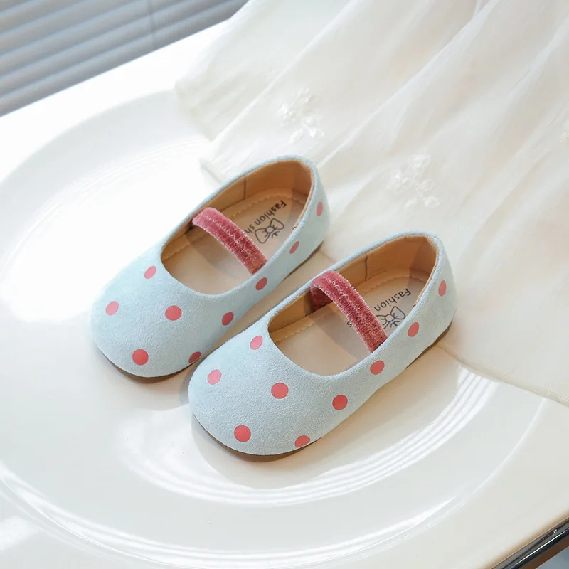 Children's Flat Shoes Girls Soft bottom Wave point Princess Shoes Pink Beige 2-7years Old Kids Single Shoes Chaussure Fille
Children's Flat Shoes Girls Soft bottom Wave point Princess Shoes Pink Beige 2-7years Old Kids Single Shoes Chaussure Fille