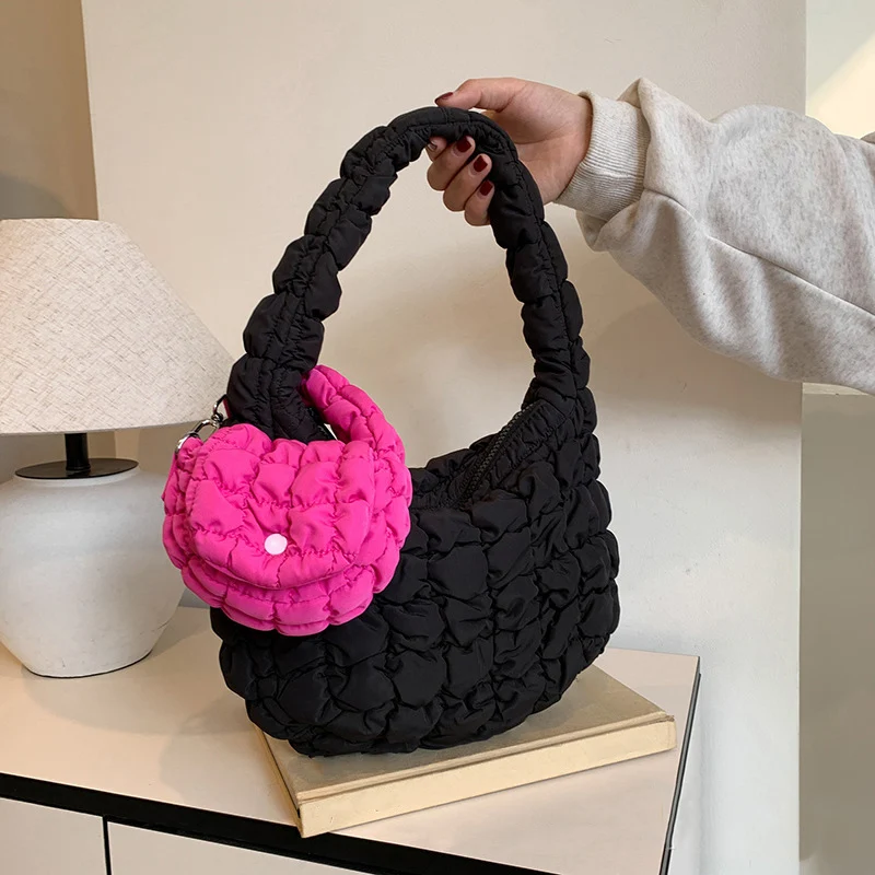 Mini Puffer Tote Bag Cute Solid Color Cloud Pleated Coin Purse Mini Handbag Quilted Small Wallet Sling Card Bag Outdoor
Mini Puffer Tote Bag Cute Solid Color Cloud Pleated Coin Purse Mini Handbag Quilted Small Wallet Sling Card Bag Outdoor