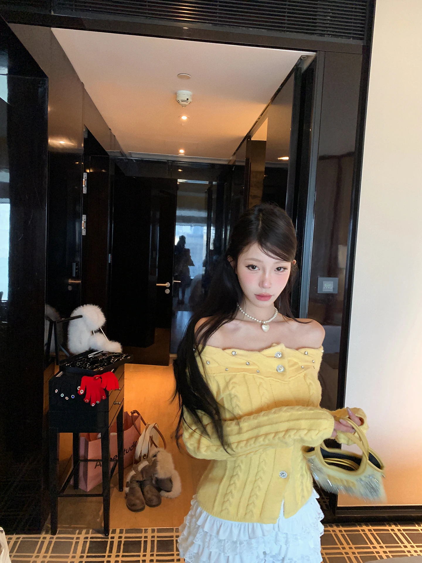 Pinksoya Soft Cozy Diamond Embellished One-Shoulder Twist Sweater Women's Winter Slimming Open Cardigan Top Sweet Style Pure ...
Pinksoya Soft Cozy Diamond Embellished One-Shoulder Twist Sweater Women's Winter Slimming Open Cardigan Top Sweet Style Pure ...
