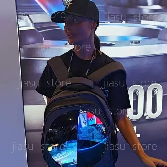 Eye-Catching 30cm Naked-Eye 3D Holographic Backpack Mobile Advertising Screen For Chauffeur Street Marketing Promotion
Eye-Catching 30cm Naked-Eye 3D Holographic Backpack Mobile Advertising Screen For Chauffeur Street Marketing Promotion