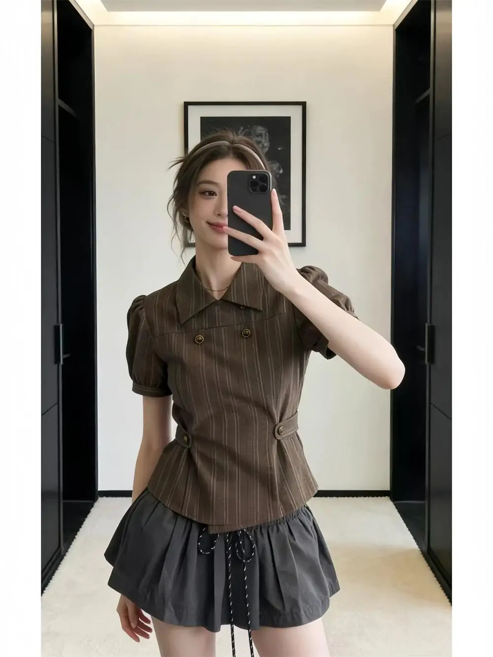 Retro Striped Double-Breasted Short-Sleeve T-Shirt Skirt Set Korean Style Half-length Dress Summer Design Sense
Retro Striped Double-Breasted Short-Sleeve T-Shirt Skirt Set Korean Style Half-length Dress Summer Design Sense