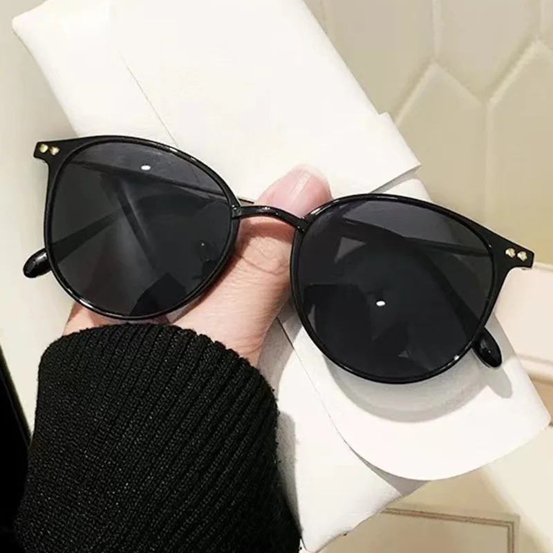 New Round Vintage Sunglasses Retro Luxury Brand Designer Sun Glasses for Women's Sunglass Oculos De Sol Shades UV Sunscreen
New Round Vintage Sunglasses Retro Luxury Brand Designer Sun Glasses for Women's Sunglass Oculos De Sol Shades UV Sunscreen