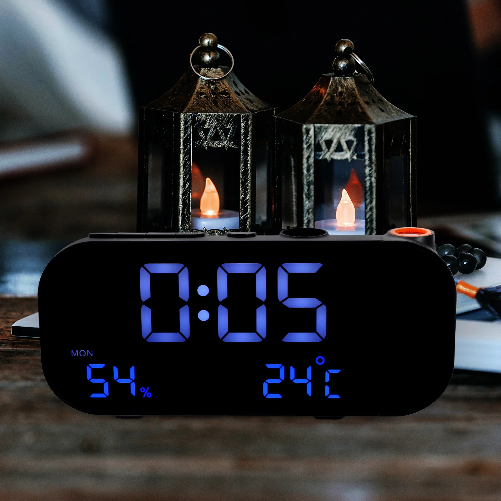 Projection Alarm Clock LED Screen USB Powered Creative Electronic Multi Function Radio Clock Bedroom Kitchen Decor
Projection Alarm Clock LED Screen USB Powered Creative Electronic Multi Function Radio Clock Bedroom Kitchen Decor
