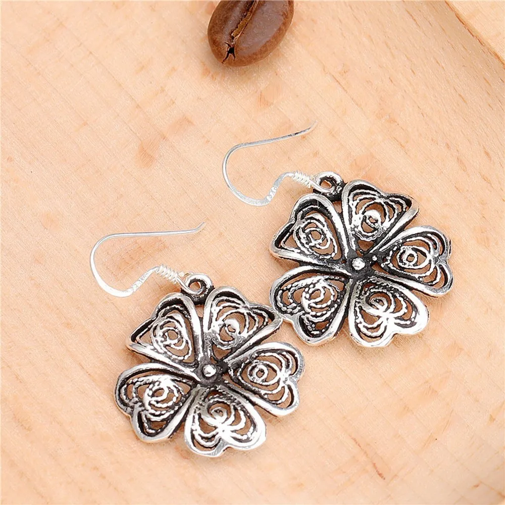 Real Pure S925 Sterling Silver Women Lucky Hollow Filaments Flower Dangle Earrings
Real Pure S925 Sterling Silver Women Lucky Hollow Filaments Flower Dangle Earrings