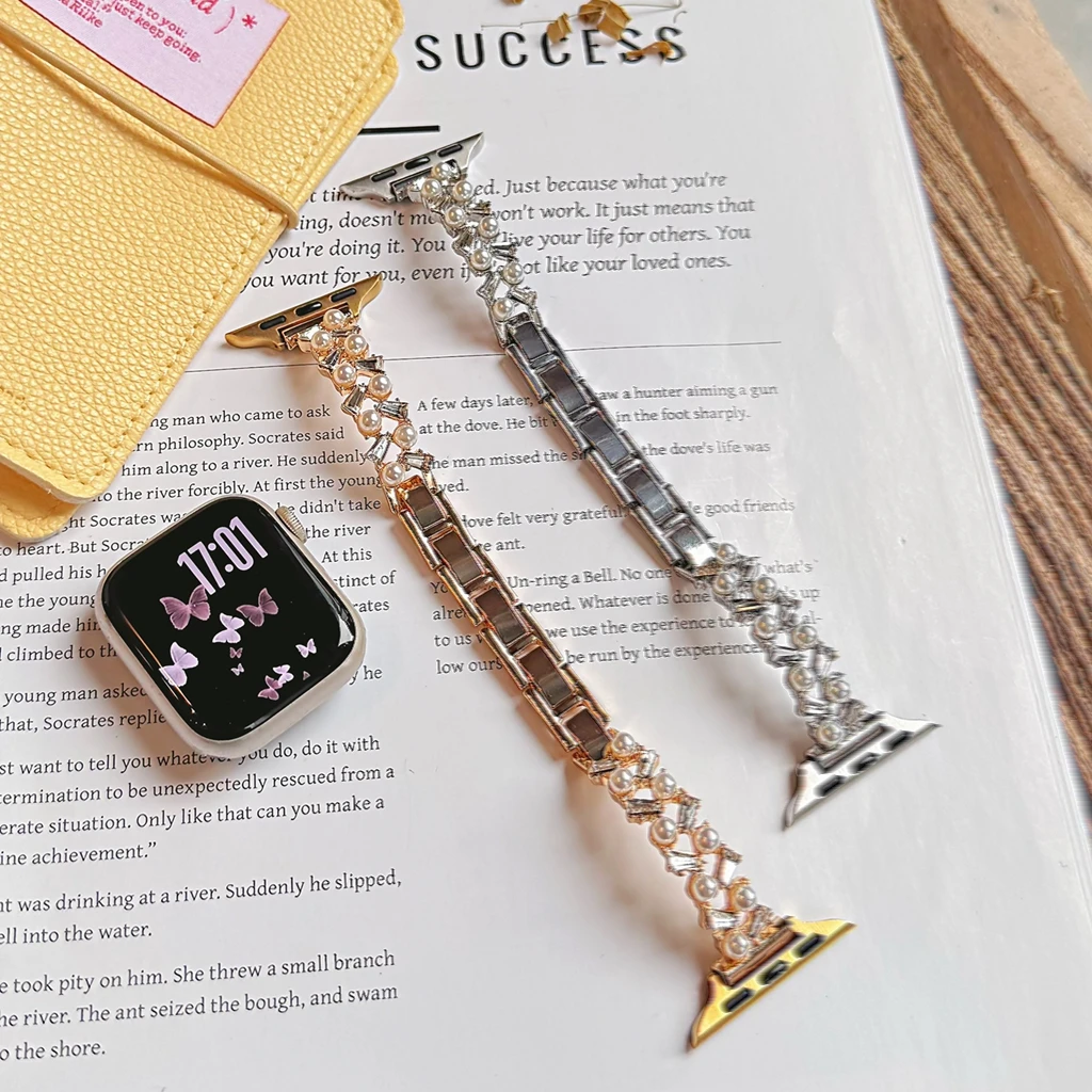 Fashion Two Color Weaving Pearl Zircon Woman for Apple Watch Band Series 8/7/6/10 40mm 41mm 38mm 42mm 44mm 45mm 46mm Strap
Fashion Two Color Weaving Pearl Zircon Woman for Apple Watch Band Series 8/7/6/10 40mm 41mm 38mm 42mm 44mm 45mm 46mm Strap