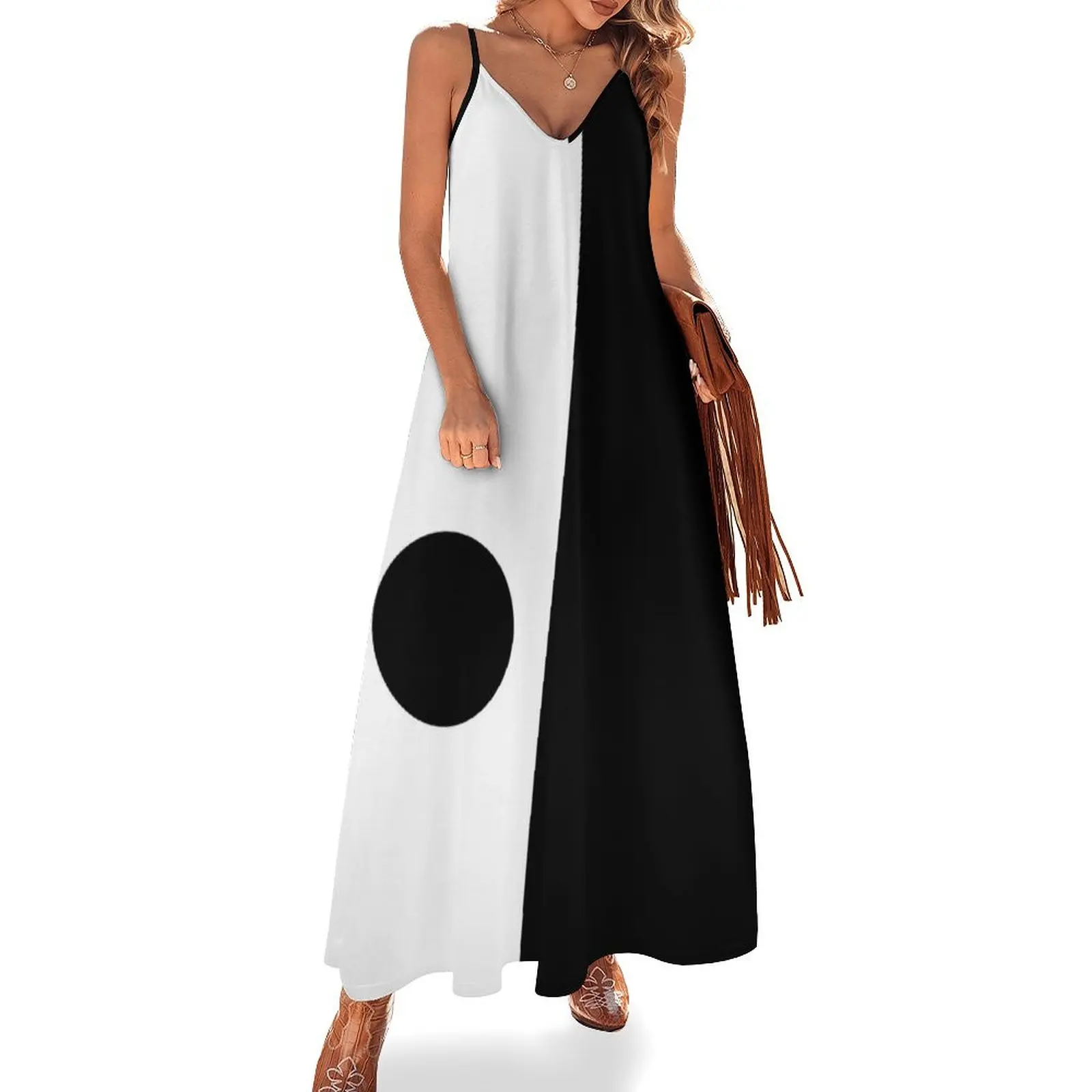 Mod Design Black and White Dress With Circle Sleeveless Long Dress Long dress dresses women summer 2025 women
Mod Design Black and White Dress With Circle Sleeveless Long Dress Long dress dresses women summer 2025 women