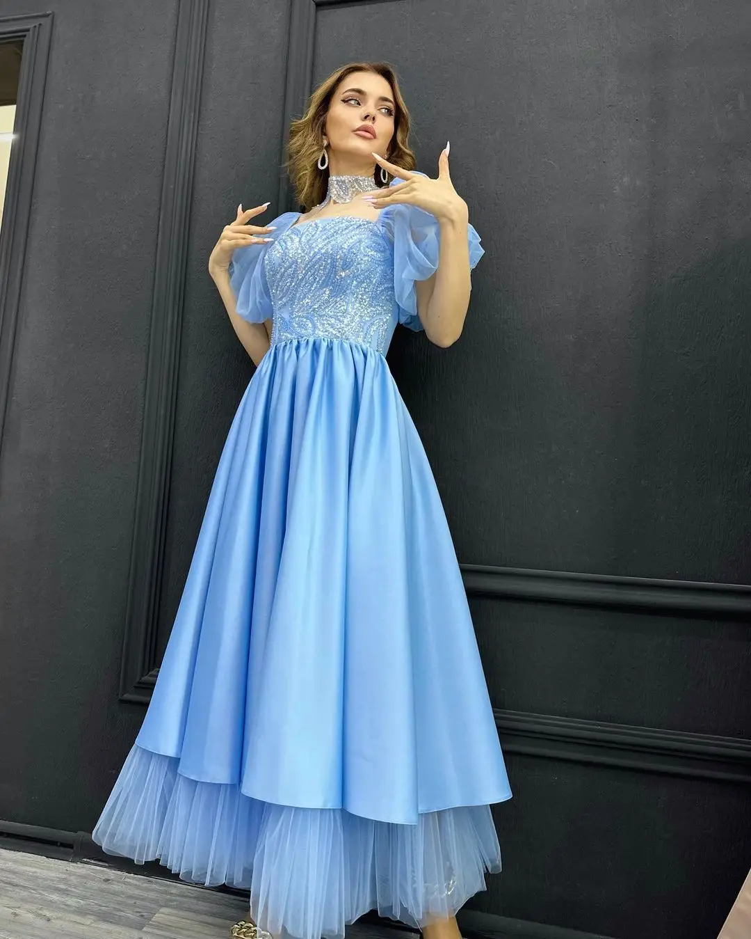 Sapmae Square Neckline Embroidery Sequined Beaded A-line Tulle Floor-length Elegant Prom Formal Evenning Party Dress For Women
Sapmae Square Neckline Embroidery Sequined Beaded A-line Tulle Floor-length Elegant Prom Formal Evenning Party Dress For Women