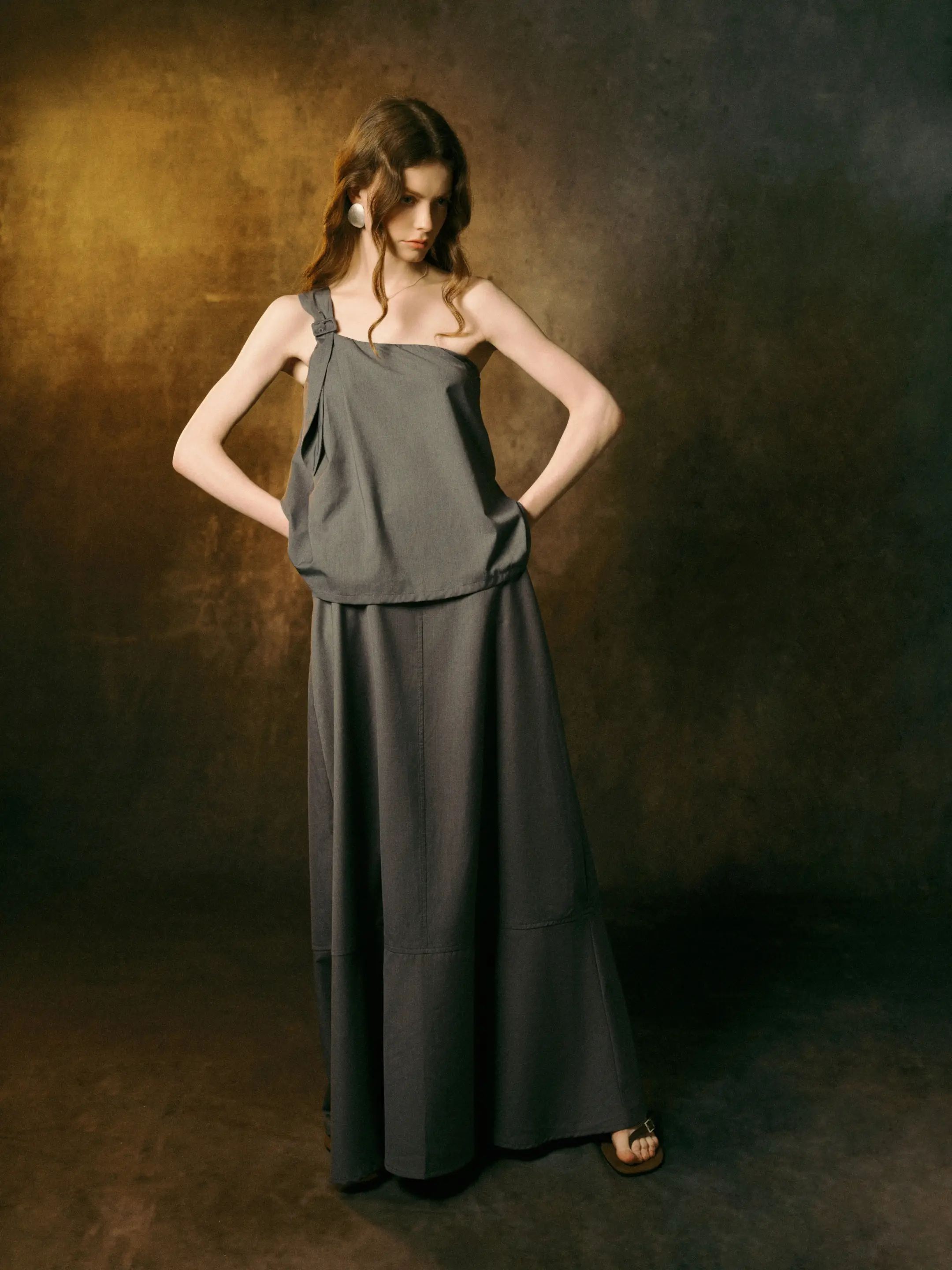 Юбка INGE STUDIOS из денима с деконструированным пэчворком, несминаемая, длинная, А-силуэт, асимметричная, со средней талией, из полиэстера
Юбка INGE STUDIOS из денима с деконструированным пэчворком, несминаемая, длинная, А-силуэт, асимметричная, со средней талией, из полиэстера