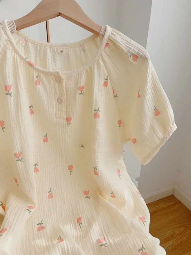 Pure Cotton ort Sve Double Layer Gauze Nightgown Women's Summer Comfortable Baby Cotton Pajamas Sweet Cute Sle Home Cl...
Pure Cotton ort Sve Double Layer Gauze Nightgown Women's Summer Comfortable Baby Cotton Pajamas Sweet Cute Sle Home Cl...