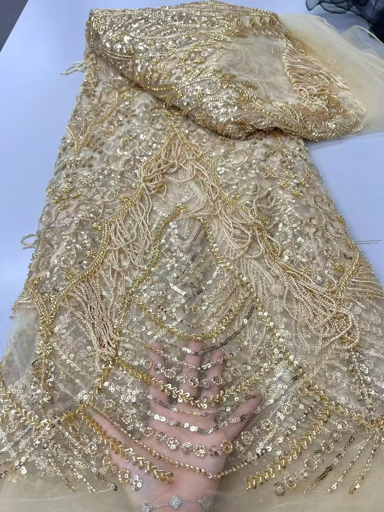 Latest African Nigerian Beaded Lace Fabric, High-End French Sequins Mesh Lace Fabric For Women's Wedding Party Sewing Dresses
Latest African Nigerian Beaded Lace Fabric, High-End French Sequins Mesh Lace Fabric For Women's Wedding Party Sewing Dresses