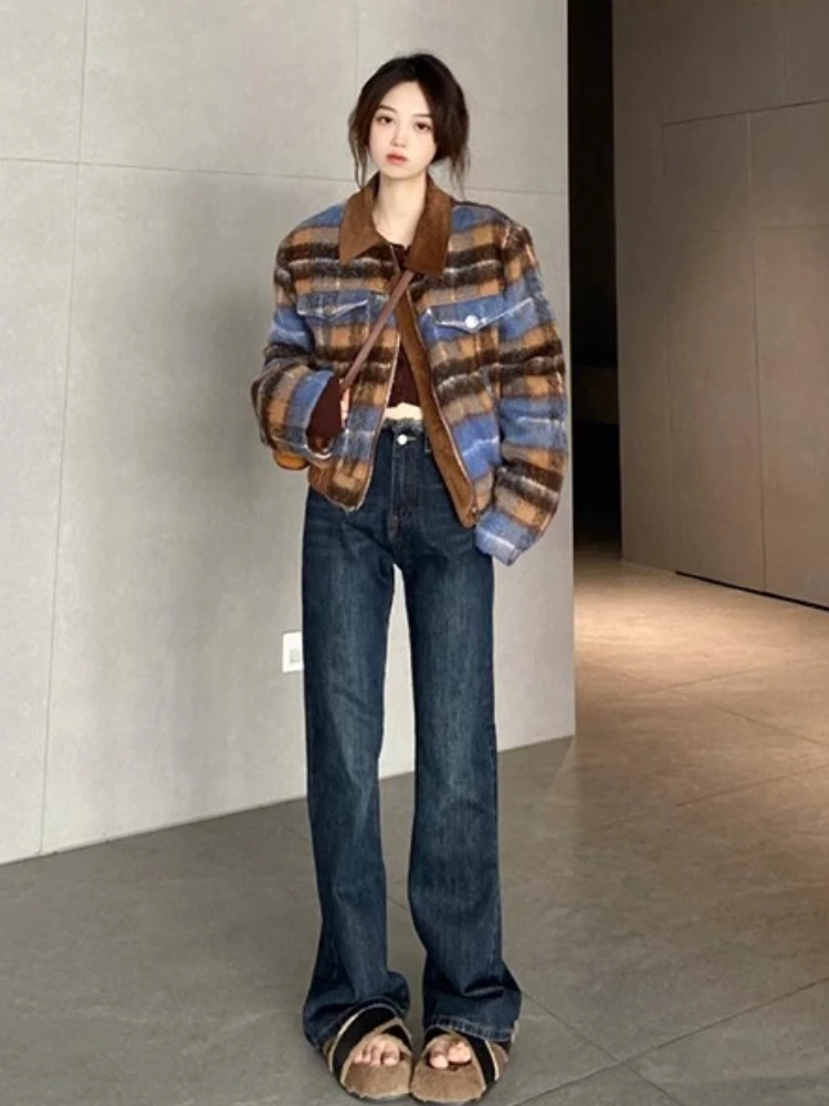 Fashionable Woolen Short Plaid Coat Women's Autumn and Winter Elegant Slimming Loose Cotton Thickened Woolen Coat Trendy
Fashionable Woolen Short Plaid Coat Women's Autumn and Winter Elegant Slimming Loose Cotton Thickened Woolen Coat Trendy