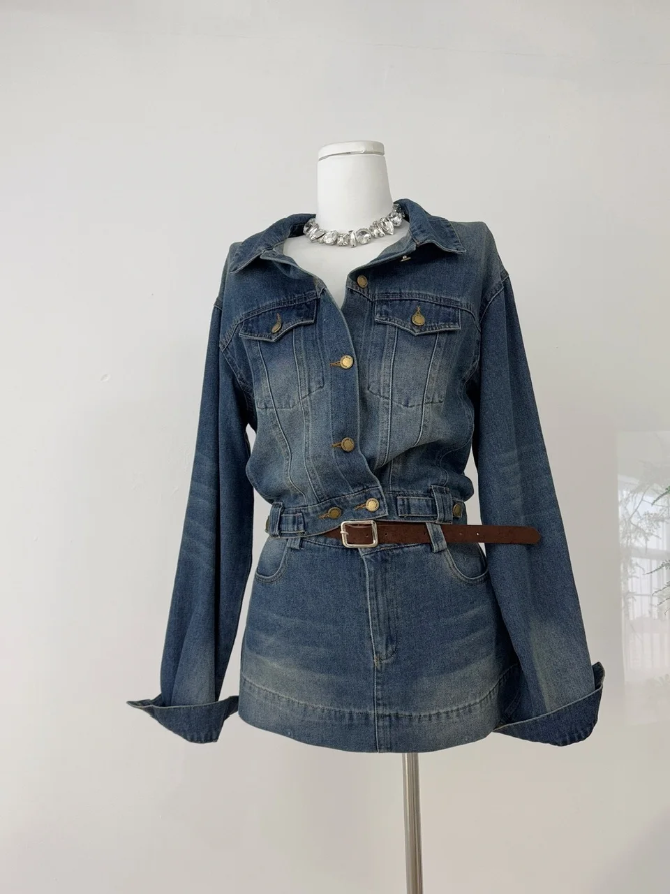 Retro Waed Blue adient ort Denim Jaet Slimming High Waist Skirt Set Anti-Light Women's Faion Autumn Outfit
Retro Waed Blue adient ort Denim Jaet Slimming High Waist Skirt Set Anti-Light Women's Faion Autumn Outfit