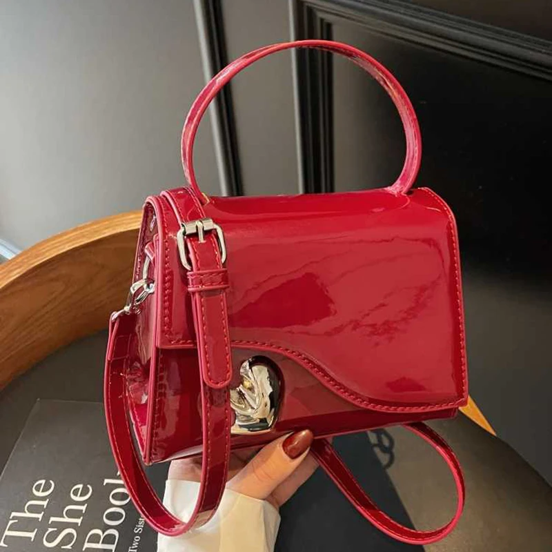 Love Decor Design Textured PU Leather Crossbody Bag Women's New Trend Korean Version Fashionable Simple Single Shoulder Handbag 
Love Decor Design Textured PU Leather Crossbody Bag Women's New Trend Korean Version Fashionable Simple Single Shoulder Handbag