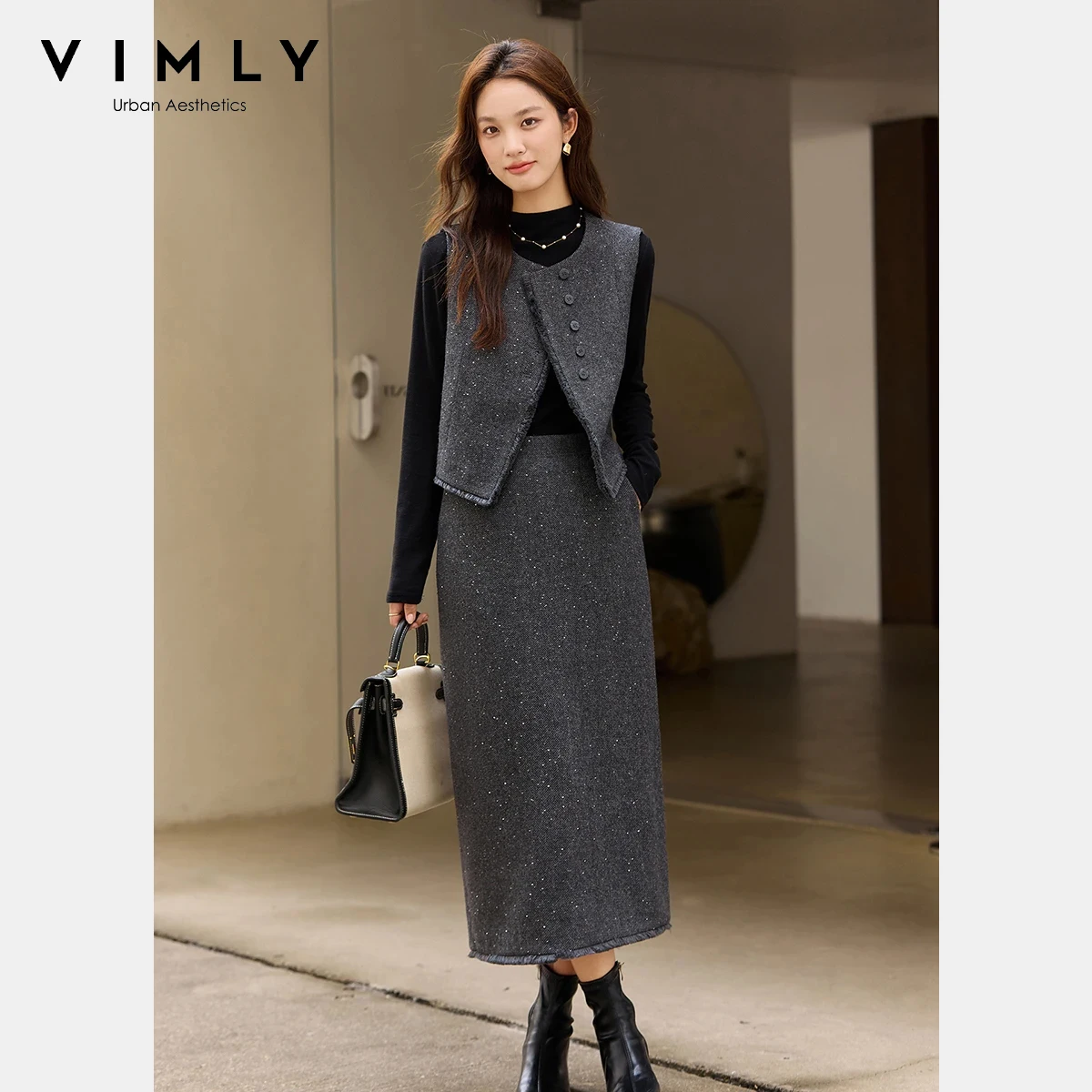 VIMLY Sequin Winter Two Piece Skirt Sets 2025 O-neck Thick Padded Vest Straight Midi Skirts Elegant Female Tweed Two Piece A3332
VIMLY Sequin Winter Two Piece Skirt Sets 2025 O-neck Thick Padded Vest Straight Midi Skirts Elegant Female Tweed Two Piece A3332