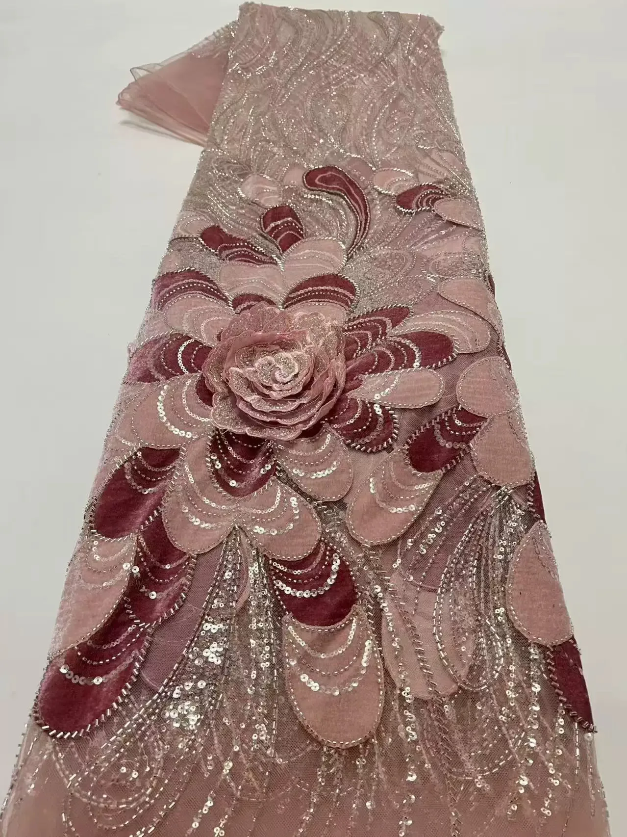 5yard 3D sequin bead tube flower embroidery telas,Evening gown,Wedding dress designer fabric for sewing soft lace fabric
5yard 3D sequin bead tube flower embroidery telas,Evening gown,Wedding dress designer fabric for sewing soft lace fabric