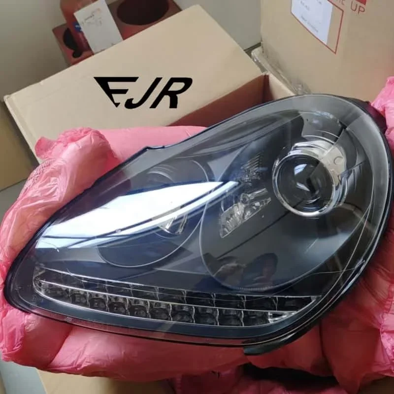 LED Headlights for Porsche Cayenne 955 From the 2003 to 2007 Upgraded Version!!
LED Headlights for Porsche Cayenne 955 From the 2003 to 2007 Upgraded Version!!
