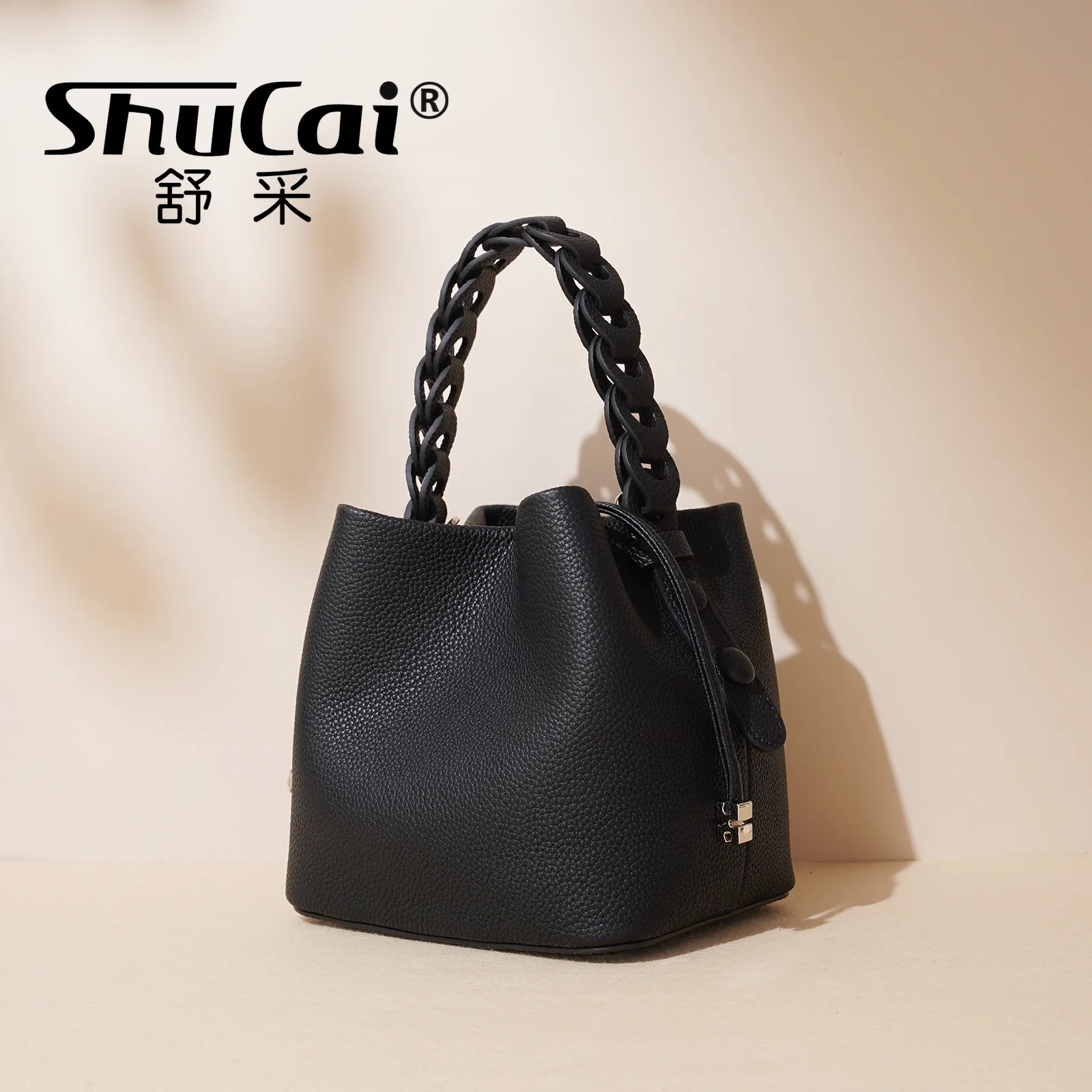 Genuine Leather Women's Handbag Luxury Designer Cowhide Ladies Shoulder Crossbody Commuter Bucket Bag Female high quality small
Genuine Leather Women's Handbag Luxury Designer Cowhide Ladies Shoulder Crossbody Commuter Bucket Bag Female high quality small