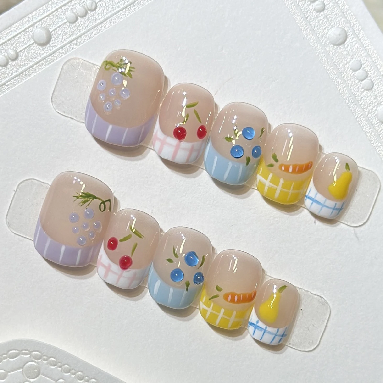 10pcs Handmade Cute Cartoon False Nails Summer Dopamine Colorful French Style Press On Nails Fruit Designs Short Round Fake Nail
10pcs Handmade Cute Cartoon False Nails Summer Dopamine Colorful French Style Press On Nails Fruit Designs Short Round Fake Nail