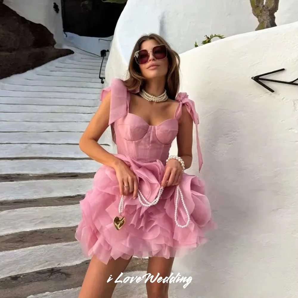 Pink Bow Spaghetti-Strap Homecoming Dress 2025 Sleeveless Sweetheart Ruched A Line Lace-Up Short Mini Cocktail Dress Customized
Pink Bow Spaghetti-Strap Homecoming Dress 2025 Sleeveless Sweetheart Ruched A Line Lace-Up Short Mini Cocktail Dress Customized