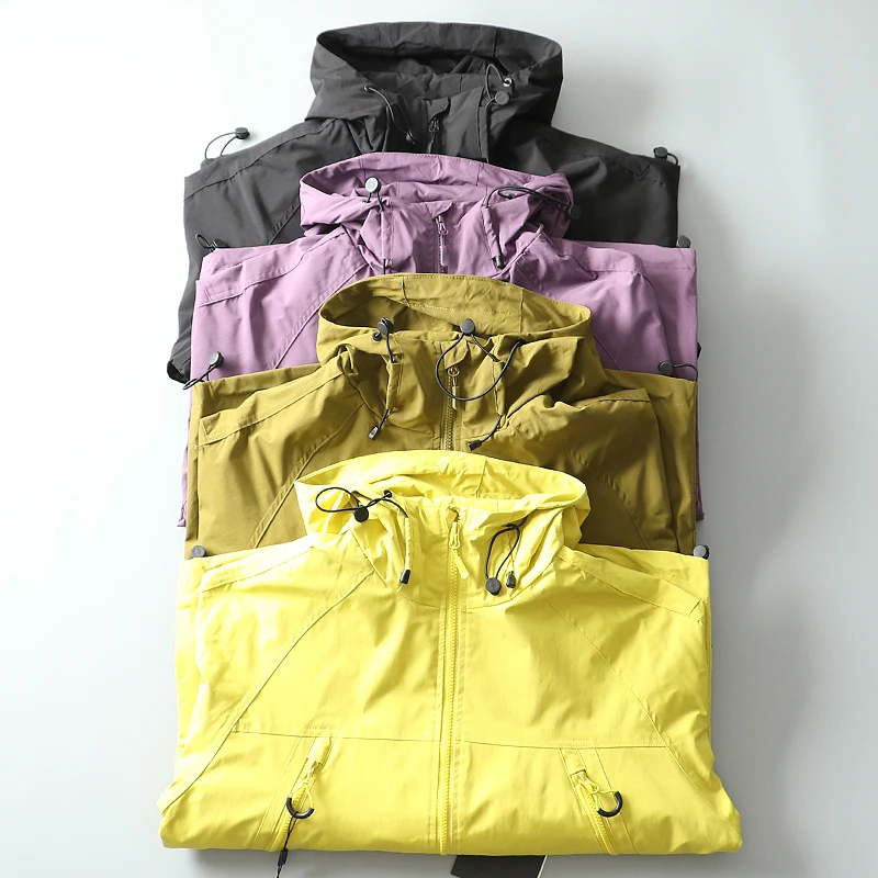 Мужская ветрозащитная куртка с капюшоном на флисовой подкладке для активного отдыха, рабочая одежда, весенне-осенняя, стандартная длина рукава, полиэстер
Мужская ветрозащитная куртка с капюшоном на флисовой подкладке для активного отдыха, рабочая одежда, весенне-осенняя, стандартная длина рукава, полиэстер