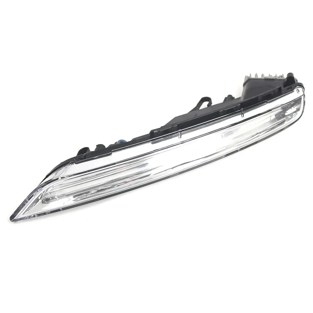For Cayenne Front Bumper Right Side Daytime Running Light with LED Technology from 2015 to 2018 OEM No 95863118230
For Cayenne Front Bumper Right Side Daytime Running Light with LED Technology from 2015 to 2018 OEM No 95863118230