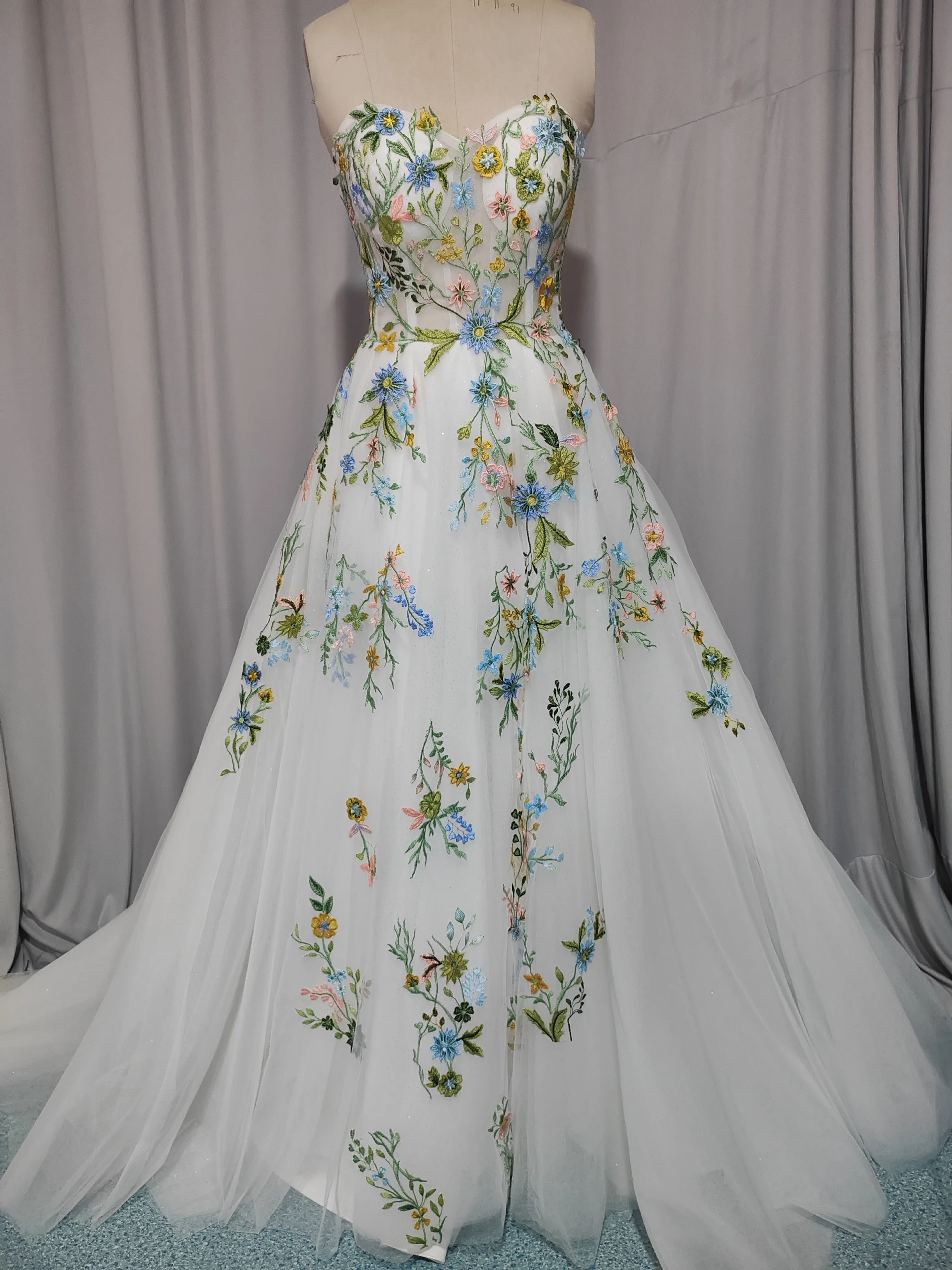 Leaderbridals Wedding Dress Long Strapless Sweep Train A Line Bridal Formal Gowns Boho Floral Simple Beach Bridal Gowns LB25124
Leaderbridals Wedding Dress Long Strapless Sweep Train A Line Bridal Formal Gowns Boho Floral Simple Beach Bridal Gowns LB25124