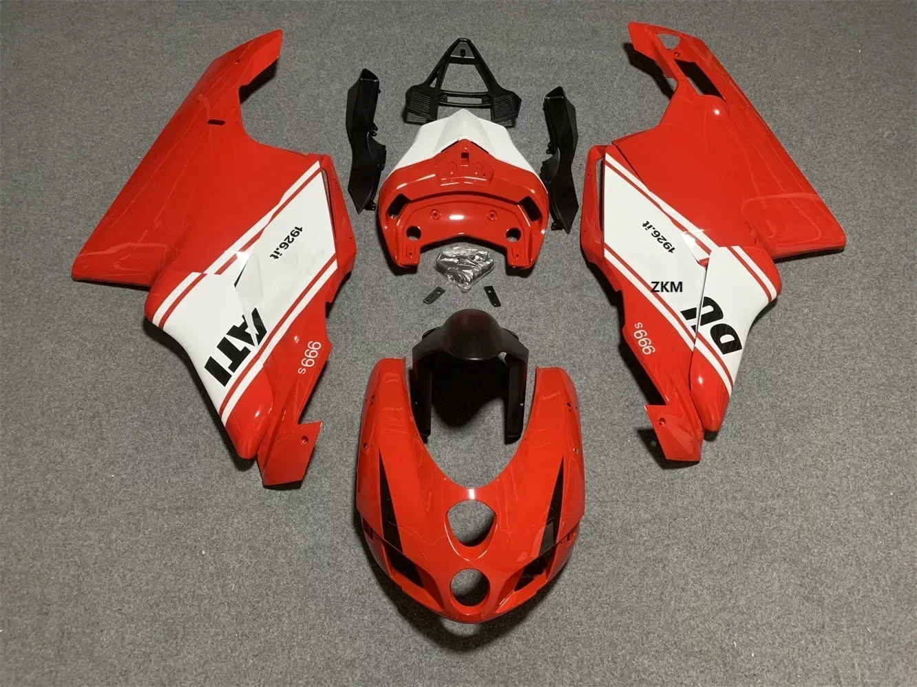 Комплект обтекателей для мотоцикла, пластиковый комплект для Ducati 749 999 2003 2004, аксессуары, инъекционный полный кузов, обтекатели, черный
Комплект обтекателей для мотоцикла, пластиковый комплект для Ducati 749 999 2003 2004, аксессуары, инъекционный полный кузов, обтекатели, черный
