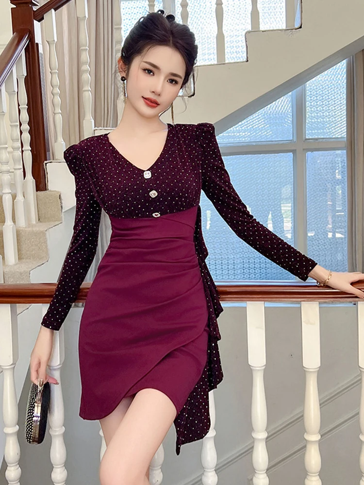 New Fashion Vintage Sparkly Evening Short Dresses Women Clothes Elegant Luxury Sexy V-Neck Skinny Mini Party Dress Mujer Vestido
New Fashion Vintage Sparkly Evening Short Dresses Women Clothes Elegant Luxury Sexy V-Neck Skinny Mini Party Dress Mujer Vestido