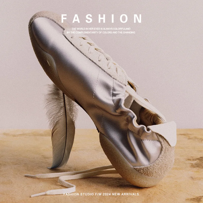 New Women's Shoes Fashion Genuine Leather Casual Shoes for Woman Comfort Lightweight Lace Sneakers Designer Shoes Zapatos Mujer
New Women's Shoes Fashion Genuine Leather Casual Shoes for Woman Comfort Lightweight Lace Sneakers Designer Shoes Zapatos Mujer
