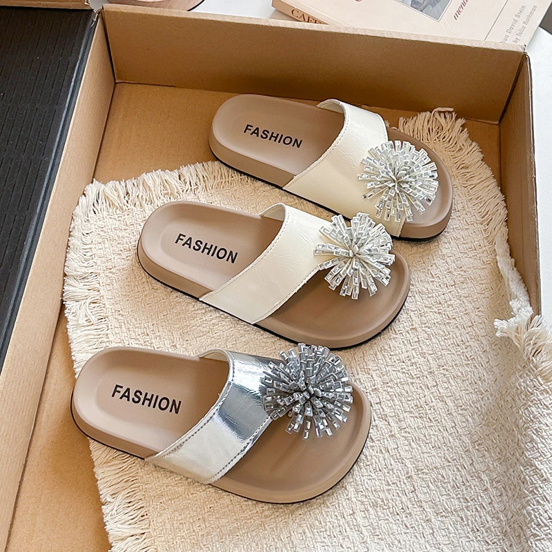 Kids Slippers Outdoors Korean Style Children Princess Shoes Soft Bottom Non-slip 2026 Summer New Girls Casual Shoes Sweet Chic
Kids Slippers Outdoors Korean Style Children Princess Shoes Soft Bottom Non-slip 2026 Summer New Girls Casual Shoes Sweet Chic