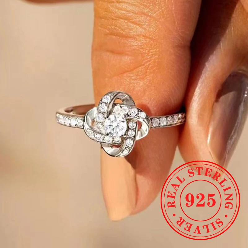 Huitan 925 Sterling Silver Brilliant Flower Rings Petal Overlap Design Finger Accessories Gorgeous Elegant Wedding Jewelry Hot
Huitan 925 Sterling Silver Brilliant Flower Rings Petal Overlap Design Finger Accessories Gorgeous Elegant Wedding Jewelry Hot