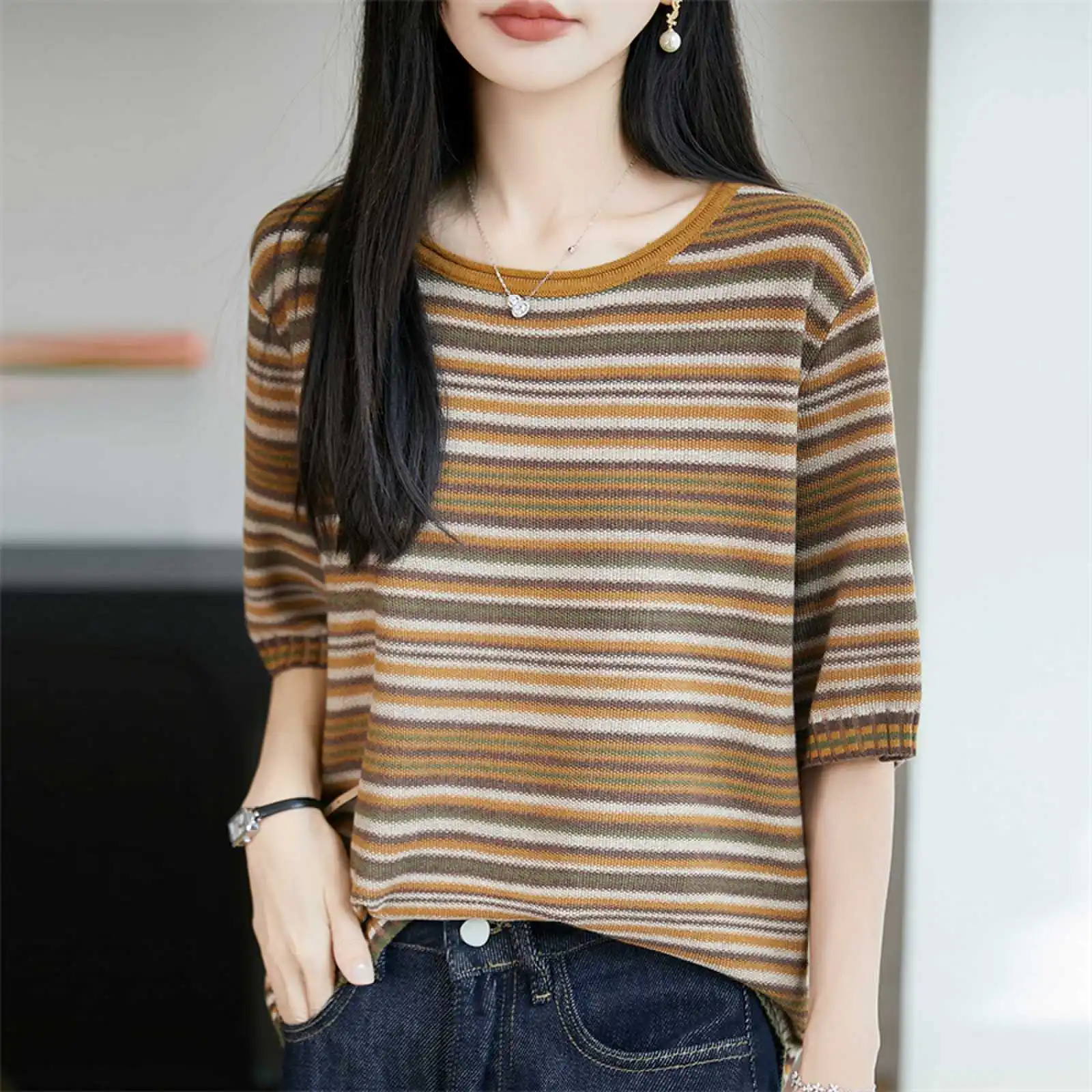 Summer new women's short sleeved casual round neck knitted T-shirt loose striped pullover short sleeved fashion hot selling
Summer new women's short sleeved casual round neck knitted T-shirt loose striped pullover short sleeved fashion hot selling