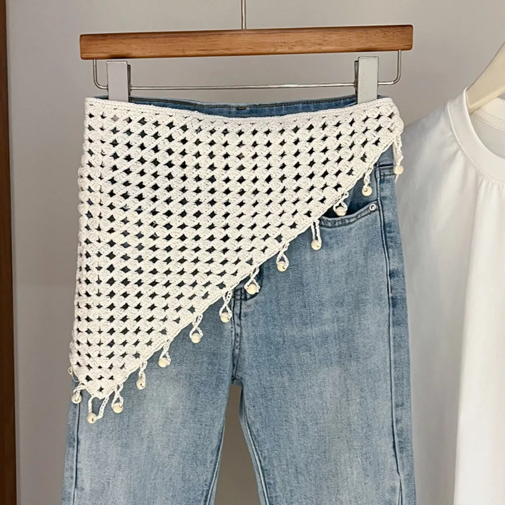 Bohemian Tassel Knitted Triangle Scarf Countryside Style Exotic Hollow Out Lace Shawl Korean Style White Fart Curtain Female
Bohemian Tassel Knitted Triangle Scarf Countryside Style Exotic Hollow Out Lace Shawl Korean Style White Fart Curtain Female