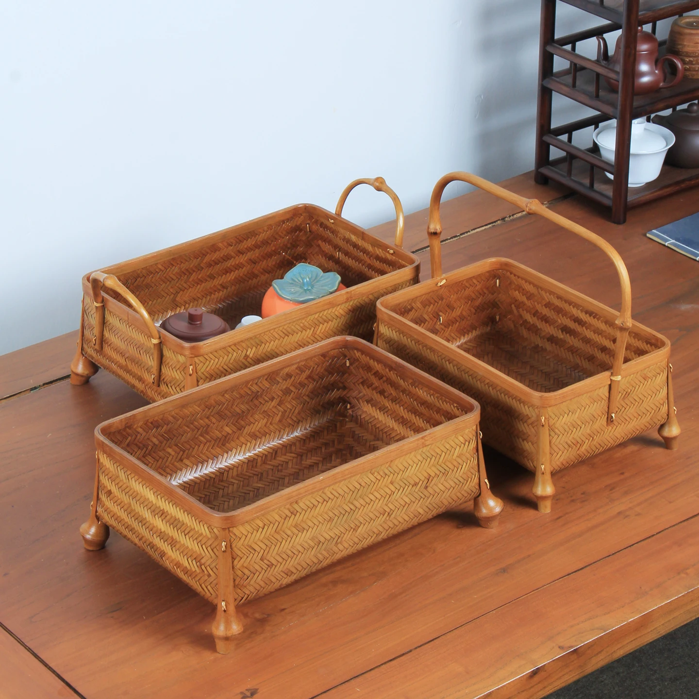 Household Bamboo Woven Storage Basket Rectangular Handle Fruit Basket Vintage Chinese Sle Lacquer Bamboo Basket Organizer Box
Household Bamboo Woven Storage Basket Rectangular Handle Fruit Basket Vintage Chinese Sle Lacquer Bamboo Basket Organizer Box