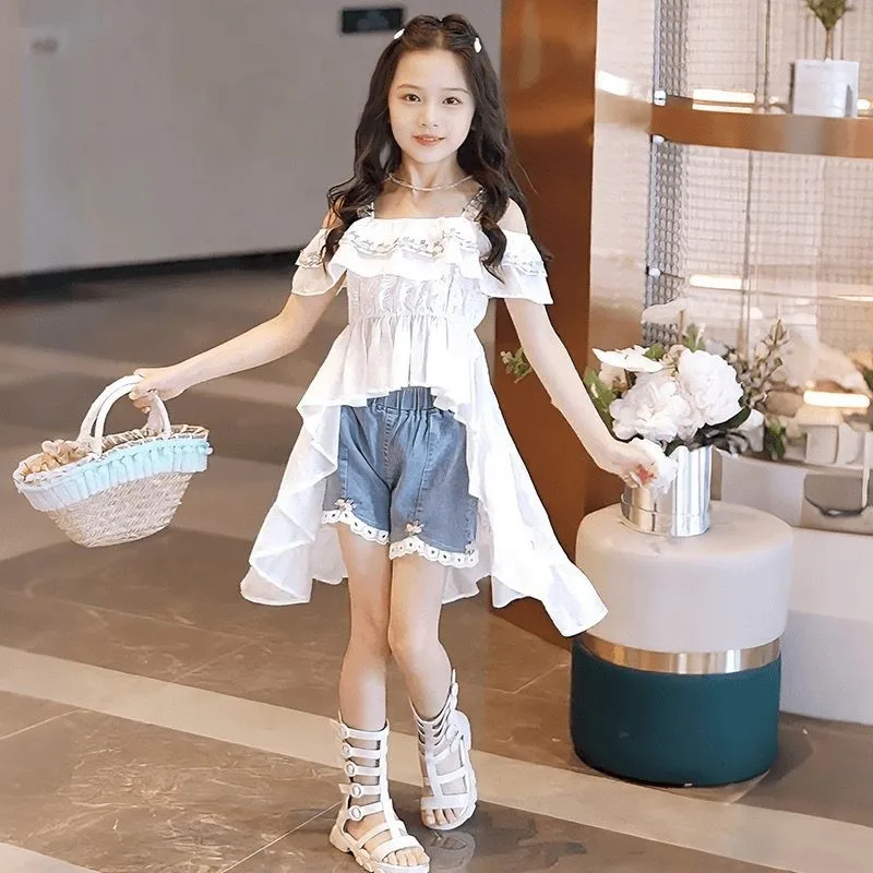 Teenage Girl Summer Fashion Set Sweet Camisole Top And Denim Shorts Two-Piece Children's Outfit
Teenage Girl Summer Fashion Set Sweet Camisole Top And Denim Shorts Two-Piece Children's Outfit