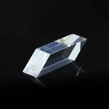 8*8*8 мм косая призма боковая переводная призма покрытие антибликовое покрытие светоотражающая пленка одна точка 550 нм 
8*8*8 мм косая призма боковая переводная призма покрытие антибликовое покрытие светоотражающая пленка одна точка 550 нм