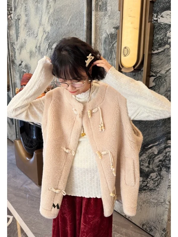 Женский модный дышащий жилет из полиэстера MoNvKiKiPlus Dr Collecting: повседневный, свободный, универсальный, с меховой отделкой, больших размеров
Женский модный дышащий жилет из полиэстера MoNvKiKiPlus Dr Collecting: повседневный, свободный, универсальный, с меховой отделкой, больших размеров