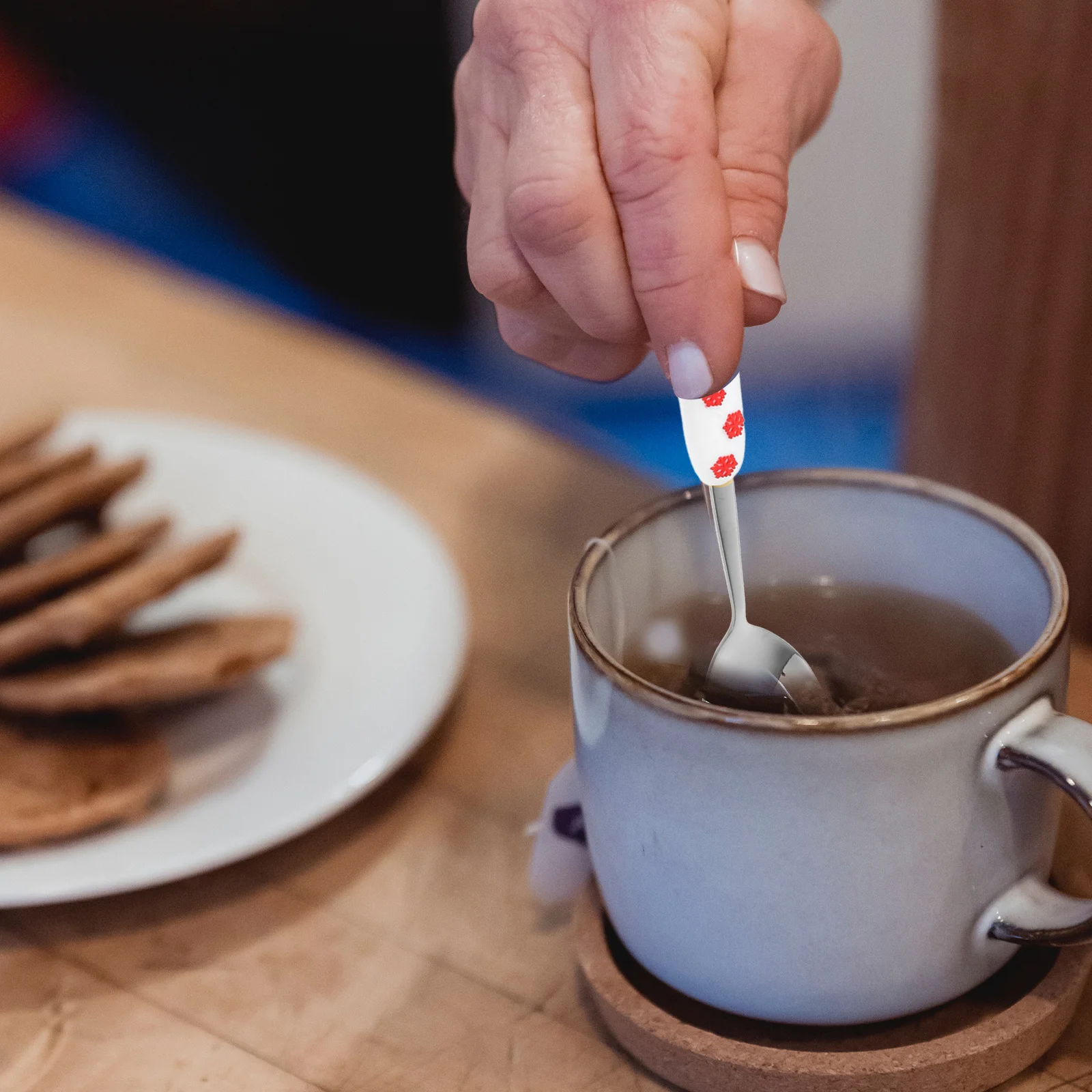 4Pcs Christmas Cartoon Stainless Steel Dessert Spoons Long Handle Mini Coffee Tea Stirring Spoons Cute Metal Tableware Holiday
4Pcs Christmas Cartoon Stainless Steel Dessert Spoons Long Handle Mini Coffee Tea Stirring Spoons Cute Metal Tableware Holiday