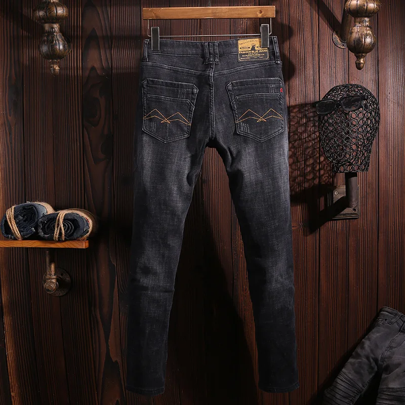 Black slim fit small straight leg heavyweight jeans men's street fashion versatile trend retro style small leg pants
Black slim fit small straight leg heavyweight jeans men's street fashion versatile trend retro style small leg pants