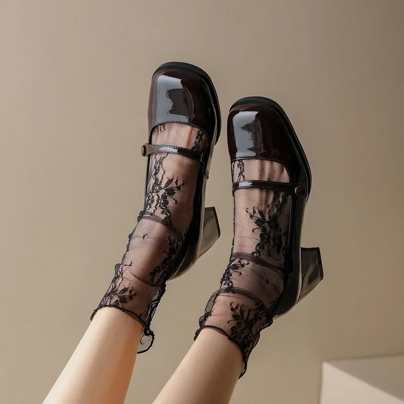 2025 Summer Hollow Beach Elegant Shoes Korean Fashion Party ShoesNon-slip Round Toe Sandals Shoes Ladies Casual Woman Design
2025 Summer Hollow Beach Elegant Shoes Korean Fashion Party ShoesNon-slip Round Toe Sandals Shoes Ladies Casual Woman Design