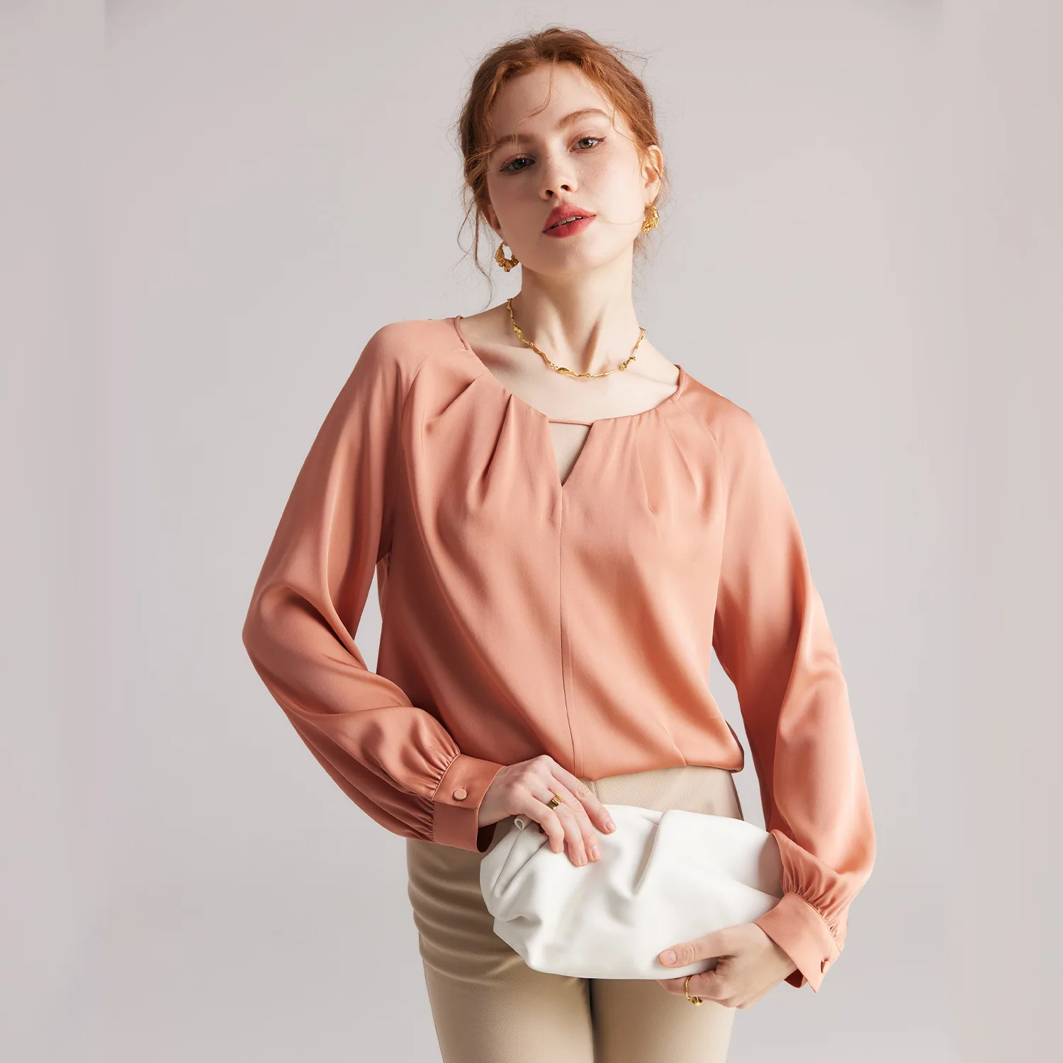 Silk Women's Shirt Spring and Summer 2025 New 19 Mm Elastic Double Joe Long-sleeved Mulberry Silk Shirt
Silk Women's Shirt Spring and Summer 2025 New 19 Mm Elastic Double Joe Long-sleeved Mulberry Silk Shirt