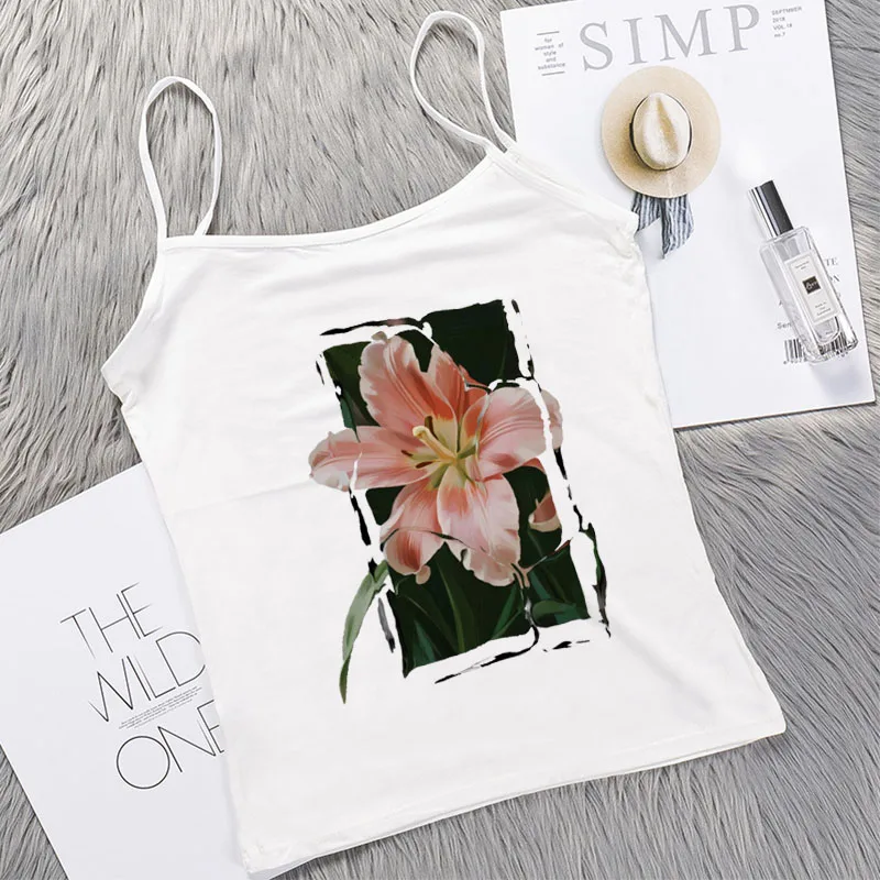 Женский белый топ на бретельках с милым цветочным принтом, облегающий укороченный топ с открытыми плечами, идеально подходит для многослойной и верхней одежды
Женский белый топ на бретельках с милым цветочным принтом, облегающий укороченный топ с открытыми плечами, идеально подходит для многослойной и верхней одежды