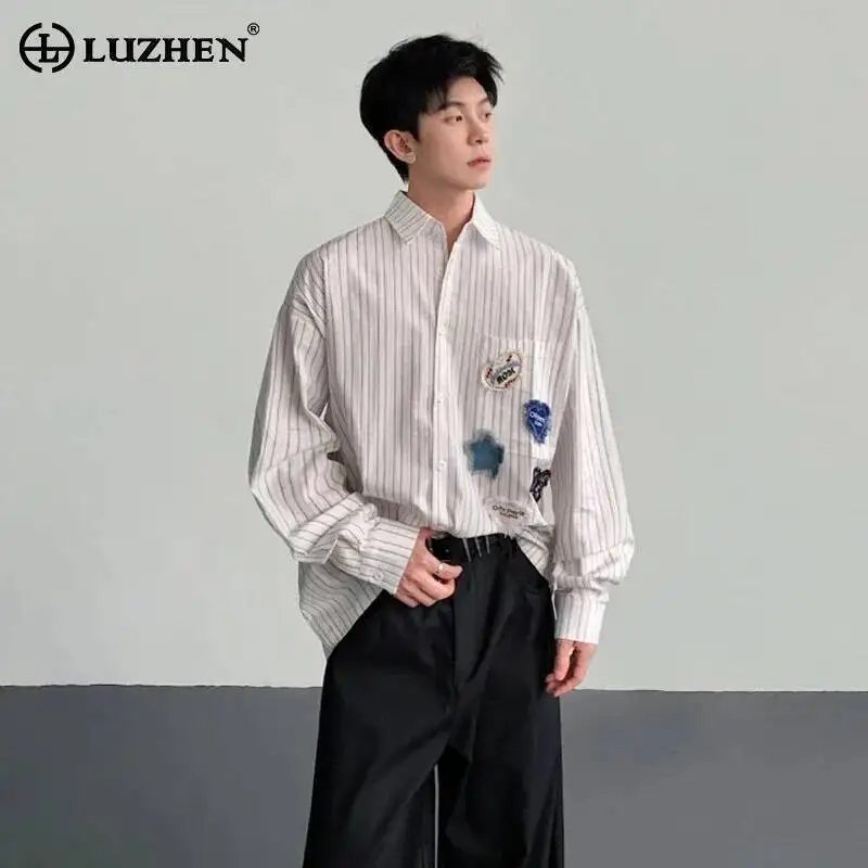 LUZHEN 2026 Новые мужские повседневные рубашки с полосатым принтом, элегантные, стильные, с декоративными вставками, JY6776
LUZHEN 2026 Новые мужские повседневные рубашки с полосатым принтом, элегантные, стильные, с декоративными вставками, JY6776