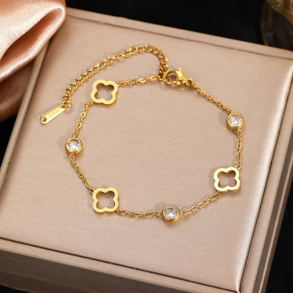 Classic Hollowed-out Four-leaf Flower Zircon Inlaid Stainless Steel Bracelet Trendy Party Clover Jewelry Gift For Women
Classic Hollowed-out Four-leaf Flower Zircon Inlaid Stainless Steel Bracelet Trendy Party Clover Jewelry Gift For Women