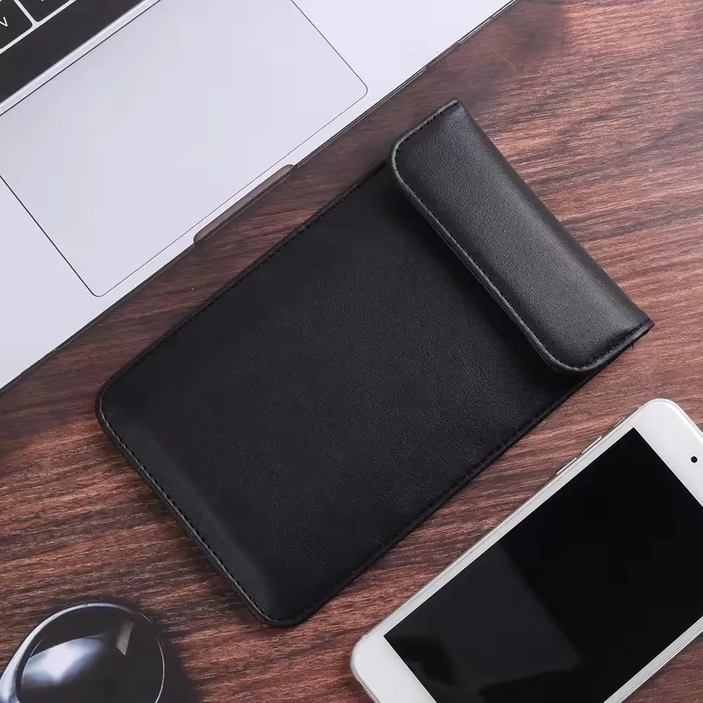 Universal Car Key Case Black Leather Car Bag
Universal Car Key Case Black Leather Car Bag