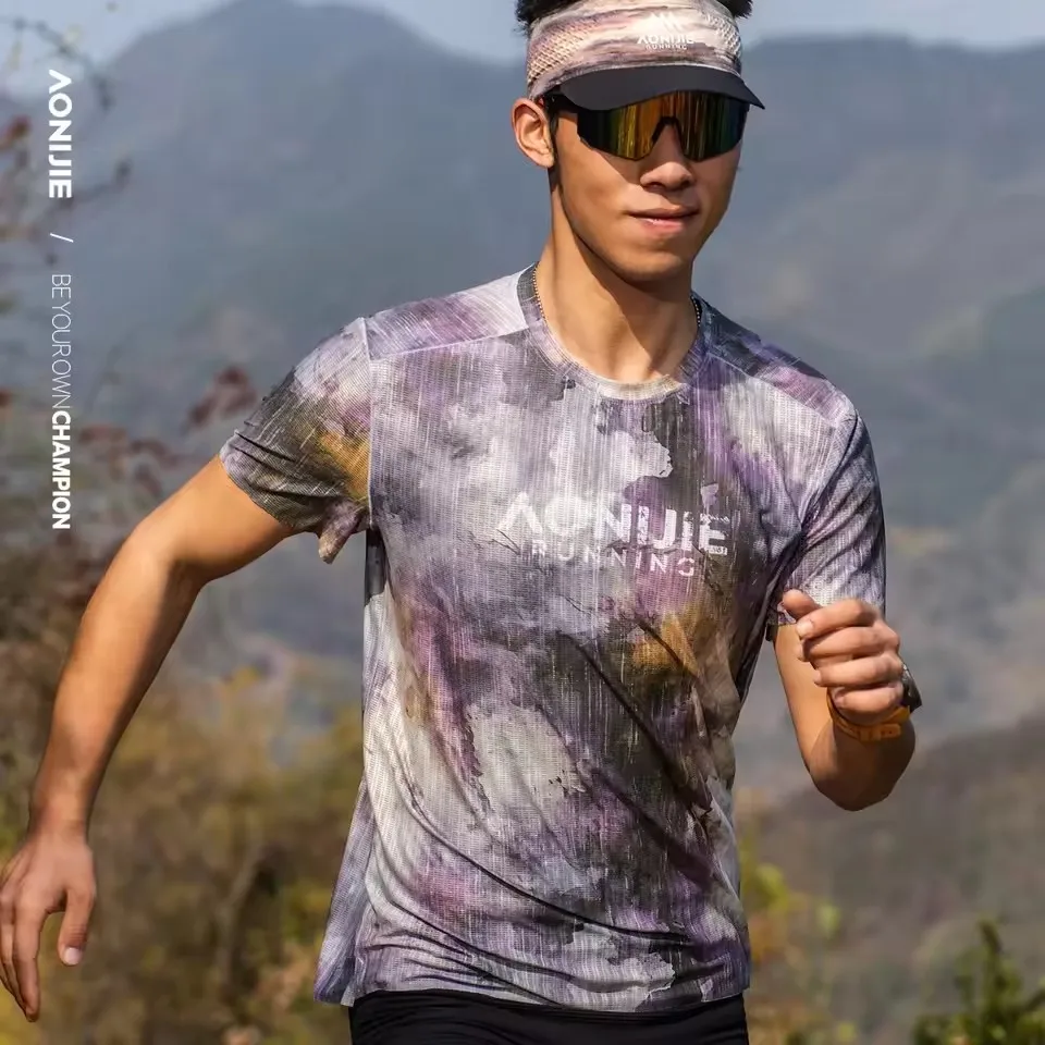 AONIJIE Men's Sports T-Shirt Gym Fitness Athletic Short Sleeves Breathable Light Quick Dry Marathon Training Running T-Shirt
AONIJIE Men's Sports T-Shirt Gym Fitness Athletic Short Sleeves Breathable Light Quick Dry Marathon Training Running T-Shirt