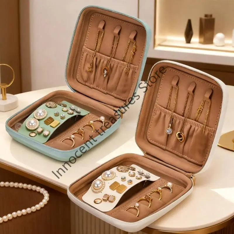 3XUA Elegant Leather Jewelry Storage Case Square Jewelry Displaying Organizers Suitable for Earrings Necklaces Rings
3XUA Elegant Leather Jewelry Storage Case Square Jewelry Displaying Organizers Suitable for Earrings Necklaces Rings