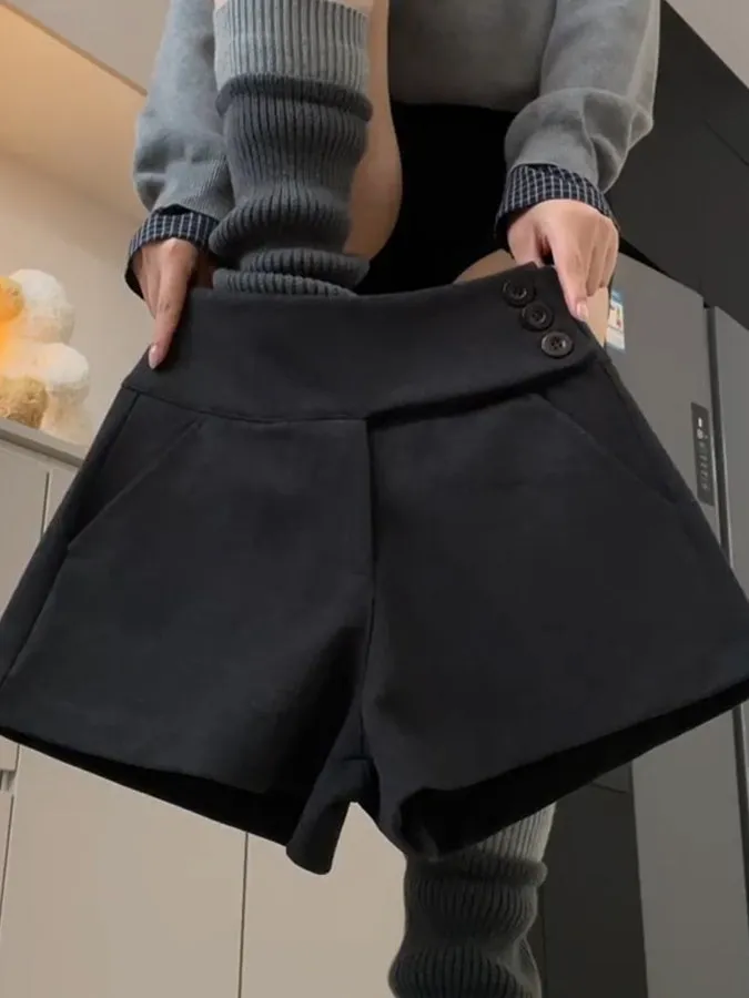 High Waist Korean Style Button Design Woolen Wrap around Shorts Women's Winter New Outerwear Base Layer Pants Versatile Hot B...
High Waist Korean Style Button Design Woolen Wrap around Shorts Women's Winter New Outerwear Base Layer Pants Versatile Hot B...